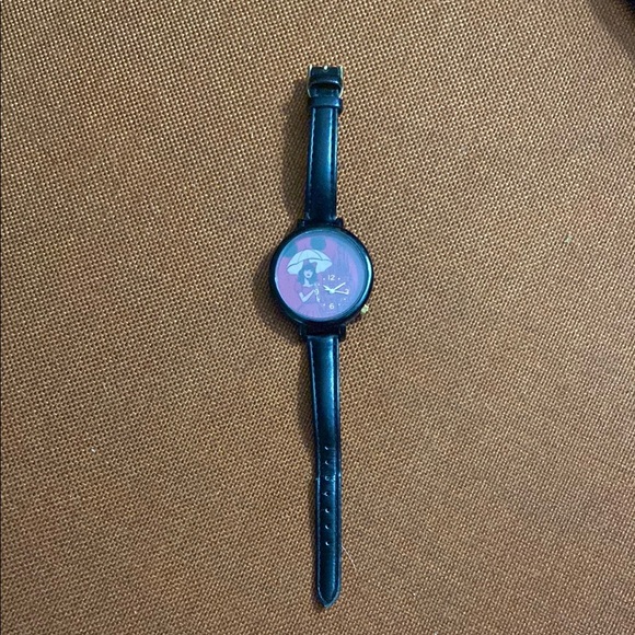 Disney Accessories - Disney Parks Watch